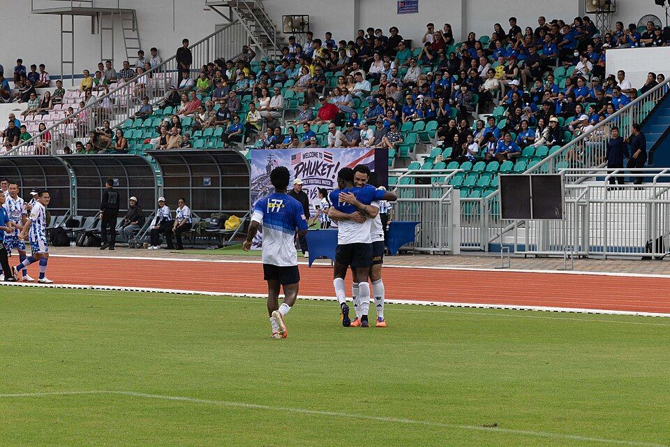 上海海港 vs 全北现代：保级关键六分战